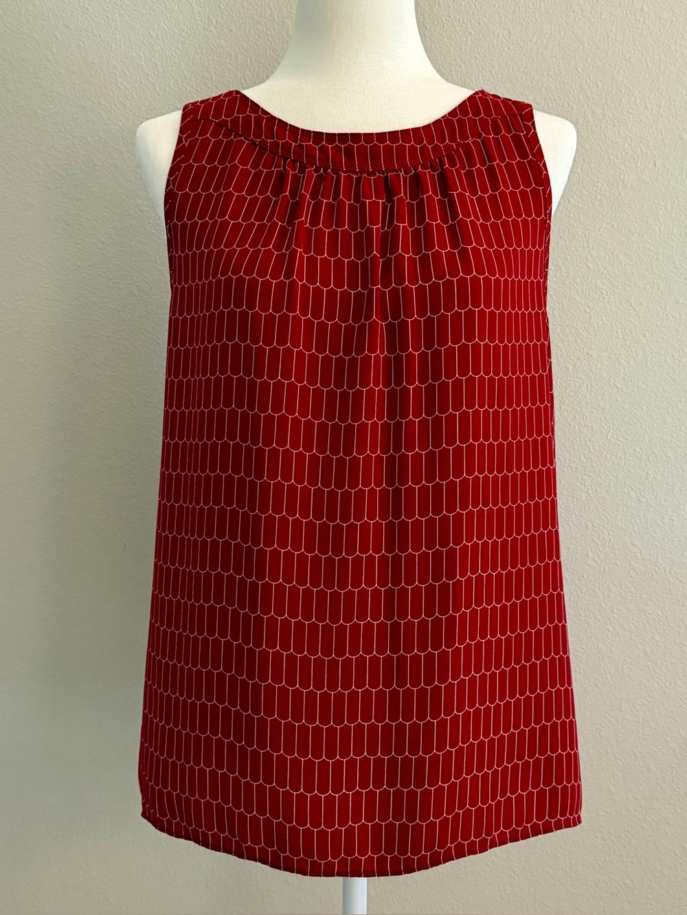 LOFT Mixed Media Sleeveless Blouse Tank Top Brick Red Geo Print Size M - EUC
